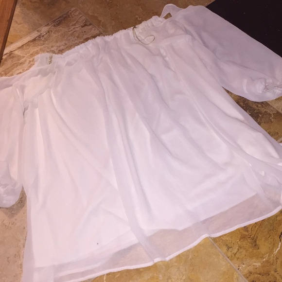 Love Culture Offtheshoulder tunic ivory longsleeve - Picture 1 of 4